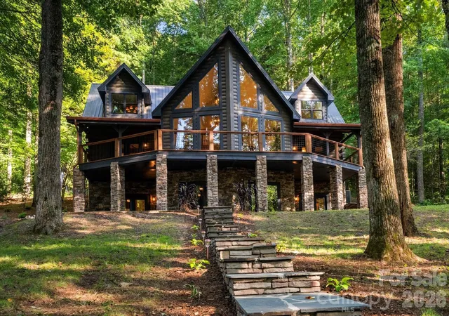 1st image of 40 Boulder Ln, Hendersonville, NC 28792 | MLS# 4418960
