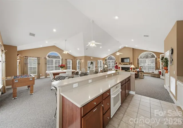 Photo 11 of Townhouse for sale at 827d Wynnshire Dr #62, Hickory, NC 28601 | MLS# 4418974 | Listing updated on 2026-08-31