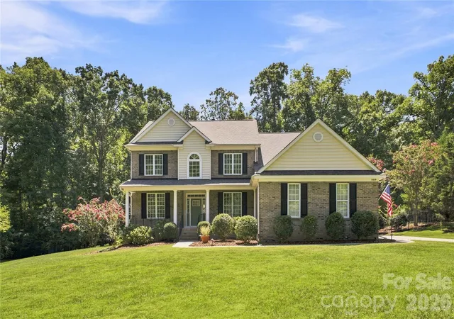 Photo 1 of Single family home for sale at 11019 King George Ln, Waxhaw, NC 28173 | MLS# 4418983 | Listing updated on 2026-09-21