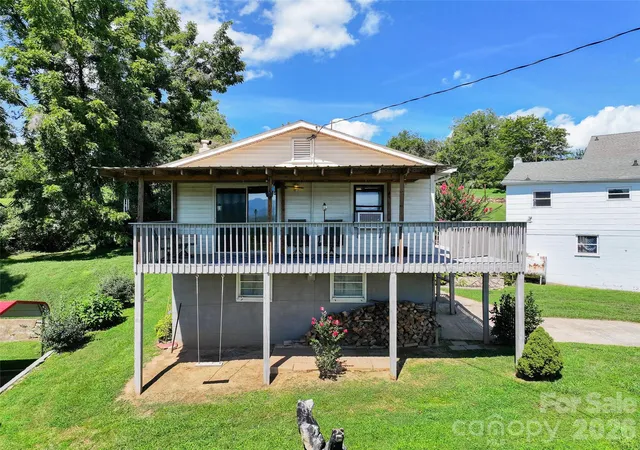 Photo 2 of Single family home for sale at 83 Rocky St, Canton, NC 28716 | MLS# 4419010 | Listing updated on 2026-08-28