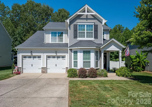 Photo 1 of Single family home for sale at 424 Planters Wy, Mount Holly, NC 28120 | MLS# 4419015 | Listing updated on 2026-09-26