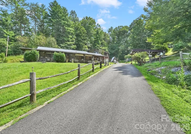 Photo 1 of Single family home for sale at 3421 & 3423 Rector Corner Rd, Marshall, NC 28753 | MLS# 4419031 | Listing updated on 2026-09-02