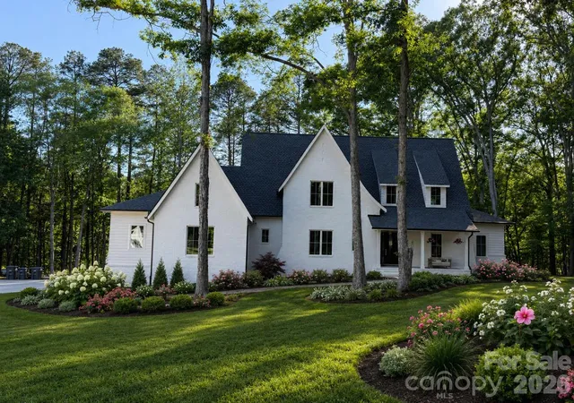 Photo 1 of Single family home for sale at 8806 Bartlett Rd, Mint Hill, NC 28227 | MLS# 4419033 | Listing updated on 2026-08-31