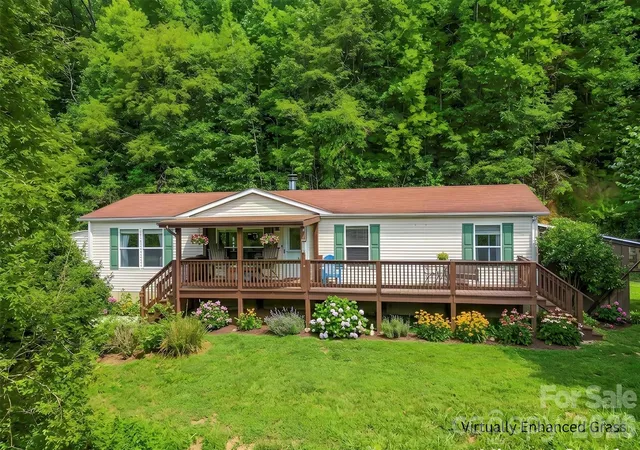 Photo 1 of Single family home for sale at 245 Merry Way, Clyde, NC 28721 | MLS# 4419042 | Listing updated on 2026-09-23