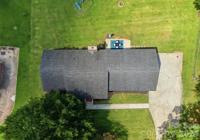 Photo 27 of Single family home for sale at 815 Lakeside Cir, Lancaster, SC 29720 | MLS# 4419047 | Listing updated on 2026-08-28