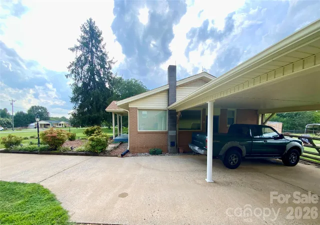 Photo 3 of Single family home for sale at 1749 Oak Grove Church Rd, Ellenboro, NC 28040 | MLS# 4419075 | Listing updated on 2026-09-14