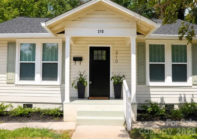 Photo 3 of Single family home for sale at 310 Elm St, Lancaster, SC 29720 | MLS# 4419096 | Listing updated on 2026-08-31