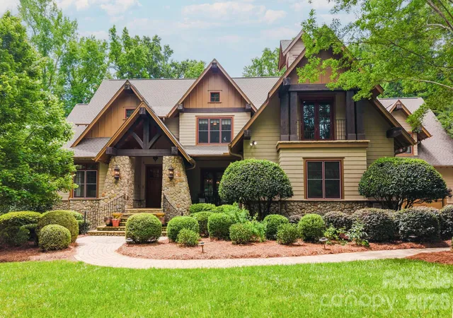 Photo 1 of Mansion for sale at 10930 Green Heron Ct, Charlotte, NC 28278 | MLS# 4419107 | Listing updated on 2026-08-29
