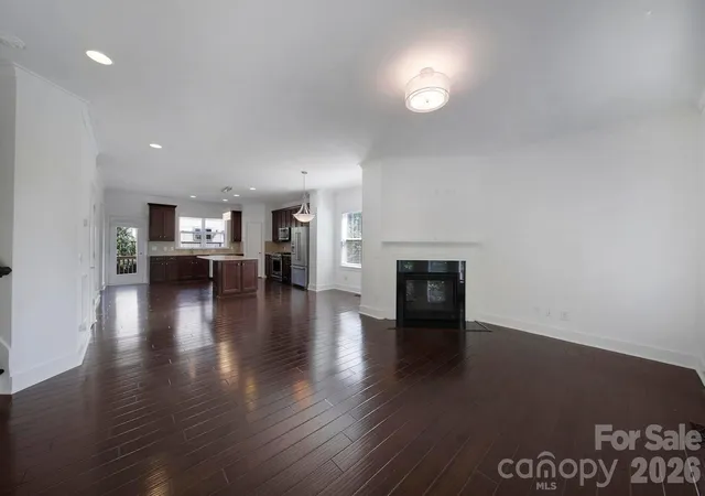 Photo 2 of Townhouse for sale at 704 Lamar Ave, Charlotte, NC 28204 | MLS# 4419143 | Listing updated on 2026-09-24