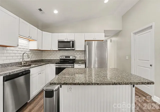 Photo 4 of Single family home for sale at 119 Wild Rose Loop, Mooresville, NC 28115 | MLS# 4419147 | Listing updated on 2026-10-06