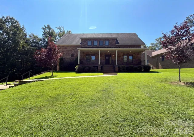 Photo 1 of Single family home for sale at 132 Cottage Creek Ct, York, SC 29745 | MLS# 4419161 | Listing updated on 2026-08-28