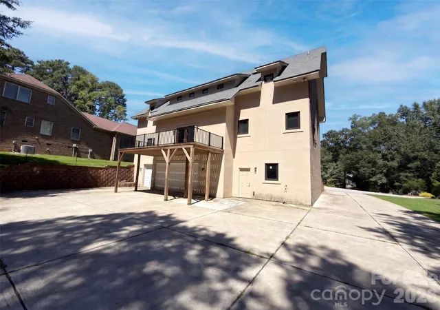 Photo 19 of Single family home for sale at 132 Cottage Creek Ct, York, SC 29745 | MLS# 4419161 | Listing updated on 2026-08-28