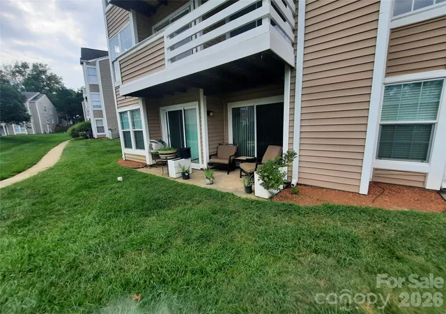 Photo 2 of Condo for sale at 9621 Vinca Cir, Charlotte, NC 28213 | MLS# 4419164 | Listing updated on 2026-09-02