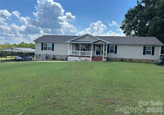 Photo 3 of Single family home for sale at 321 Jones St, Blacksburg, SC 29702 | MLS# 4419165 | Listing updated on 2026-08-28