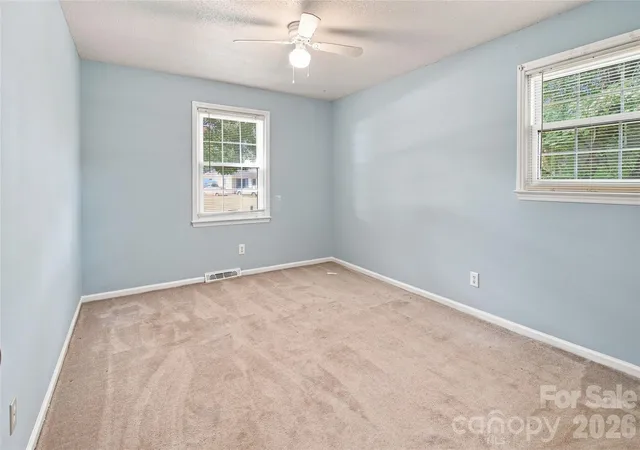 Photo 4 of Single family home for sale at 4209 Heatherstone Dr, Gastonia, NC 28056 | MLS# 4419168 | Listing updated on 2026-10-05