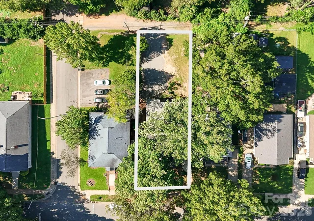 Photo 2 of Multi family home for sale at 305 Keswick Ave, Charlotte, NC 28206 | MLS# 4419172 | Listing updated on 2026-09-23