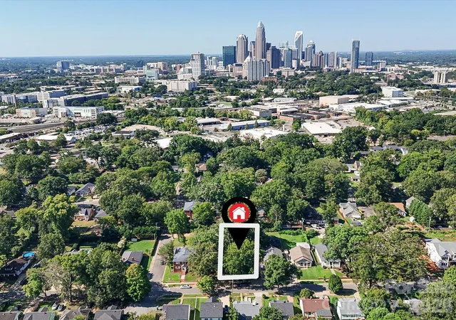 Photo 3 of House for sale at 305 Keswick Ave, Charlotte, NC 28206 | MLS# 4419172 | Listing updated on 2026-09-23