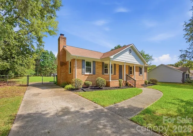 Photo 3 of Single family home for sale at 12011 Merriweather Dr, Charlotte, NC 28273 | MLS# 4419174 | Listing updated on 2026-10-01