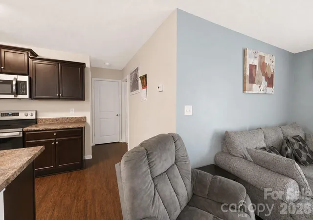 Photo 4 of Single family home for sale at 617 Shellbark Dr, Concord, NC 28025 | MLS# 4419191 | Listing updated on 2026-09-14