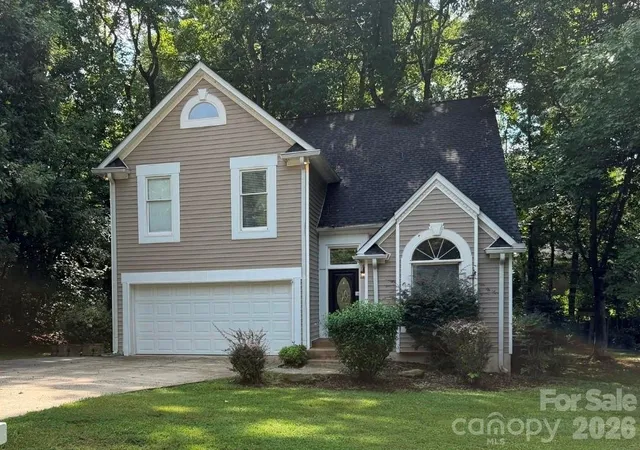 Photo 1 of Single family home for sale at 1611 Plantation Trl, Gastonia, NC 28056 | MLS# 4419193 | Listing updated on 2026-10-01