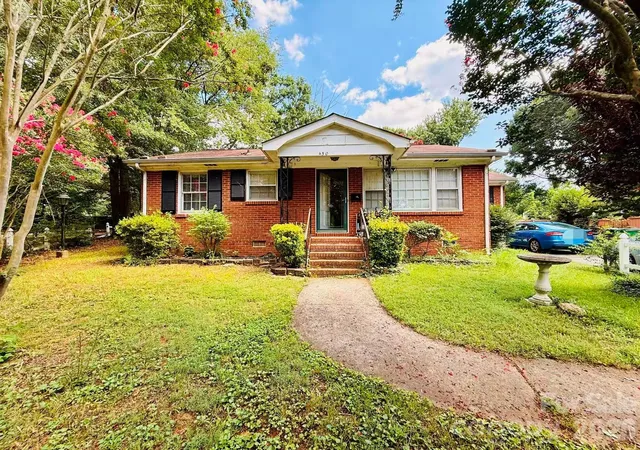 Photo 1 of Single family home for sale at 4310 Gillespie Ct, Charlotte, NC 28205 | MLS# 4419199 | Listing updated on 2026-09-29