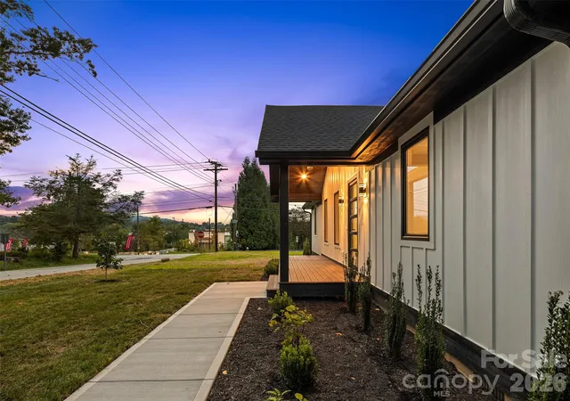 4th image of 902 Narva Rd, Hendersonville, NC 28792 | MLS# 4419215