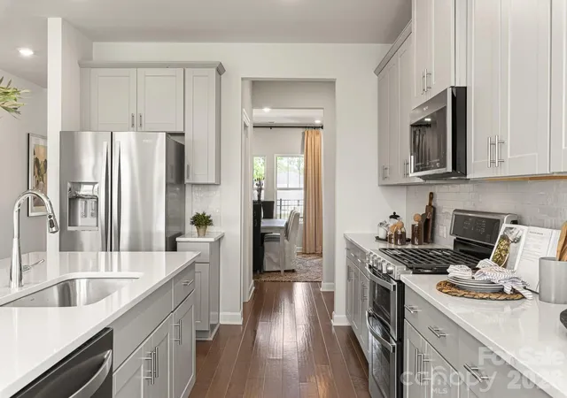 Photo 4 of Sale Pending at 742 Palmer Pendleton Way, York, SC 29745 | MLS# 4419240 | Listing updated on 2026-09-12