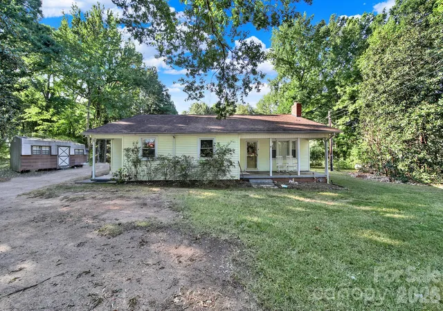 Photo 1 of Single family home for sale at 4536 Tabernacle Rd, Lancaster, SC 29720 | MLS# 4419254 | Listing updated on 2026-10-25