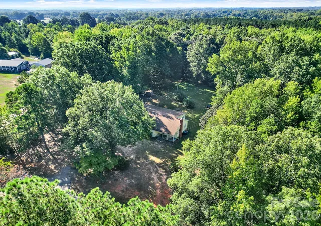 Photo 3 of Single family home for sale at 4536 Tabernacle Rd, Lancaster, SC 29720 | MLS# 4419254 | Listing updated on 2026-10-25