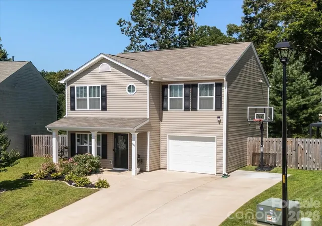 Photo 3 of Single family home for sale at 333 Oak Branch Rd, Arden, NC 28704 | MLS# 4419270 | Listing updated on 2026-09-02