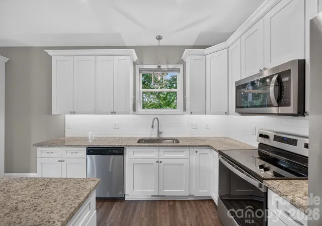 Photo 5 of Single family home for sale at 922 Legion Club Rd, Salisbury, NC 28146 | MLS# 4419274 | Listing updated on 2026-08-30