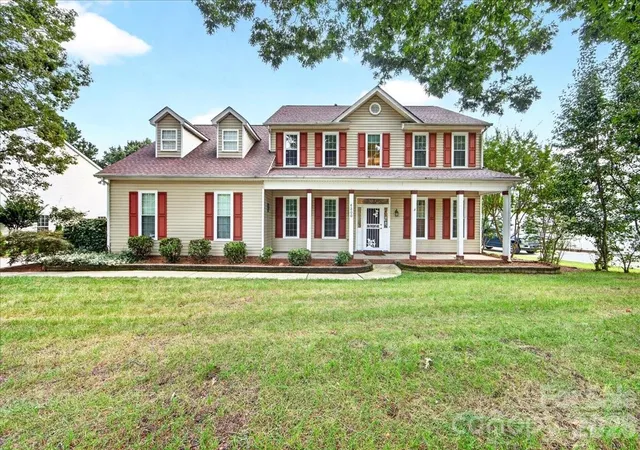 Single family home for sale at 6200 Greengate Ln, Waxhaw, NC 28173 | MLS# 4419296