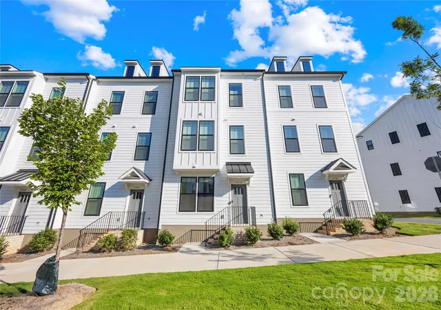 Photo 2 of Townhouse for sale at 15332 Ballancroft Pkwy, Charlotte, NC 28277 | MLS# 4419305 | Listing updated on 2026-09-28