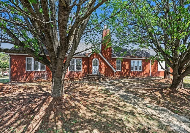 Photo 3 of Single family home for sale at 1411 Ludwick Heights Ln, Salisbury, NC 28147 | MLS# 4419308 | Listing updated on 2026-10-06