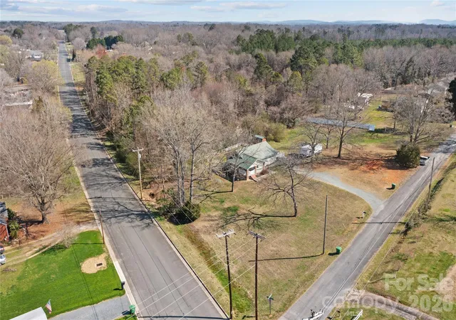 2nd image of 404 Moss Springs Rd, Albemarle, NC 28001 | MLS# 4419311