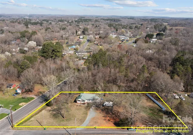 3rd image of 404 Moss Springs Rd, Albemarle, NC 28001 | MLS# 4419311