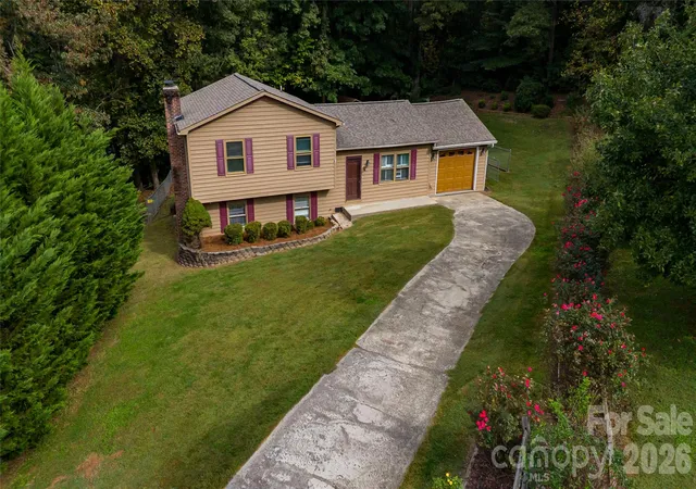 Photo 1 of Single family home for sale at 113 Quail Dr, Morganton, NC 28655 | MLS# 4419312 | Listing updated on 2026-10-28