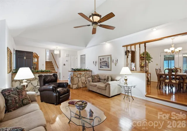Photo 4 of Single family home for sale at 118 Sherwood Dr, Taylorsville, NC 28681 | MLS# 4419328 | Listing updated on 2026-10-07