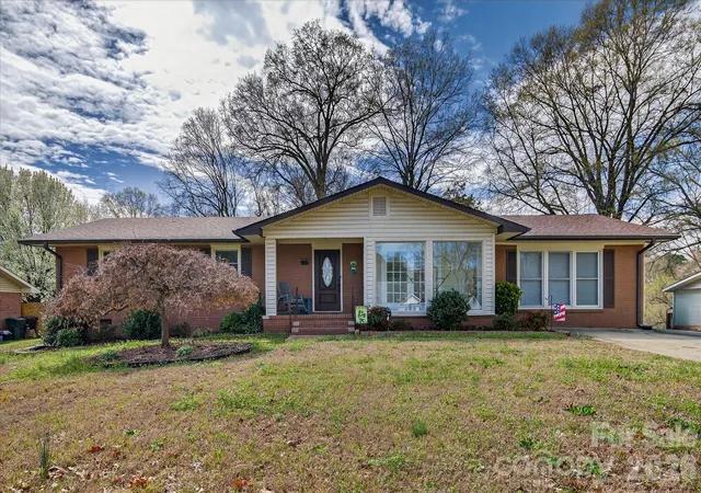 3rd image of 1217 Ebinport Rd, Rock Hill, SC 29732 | MLS# 4419330