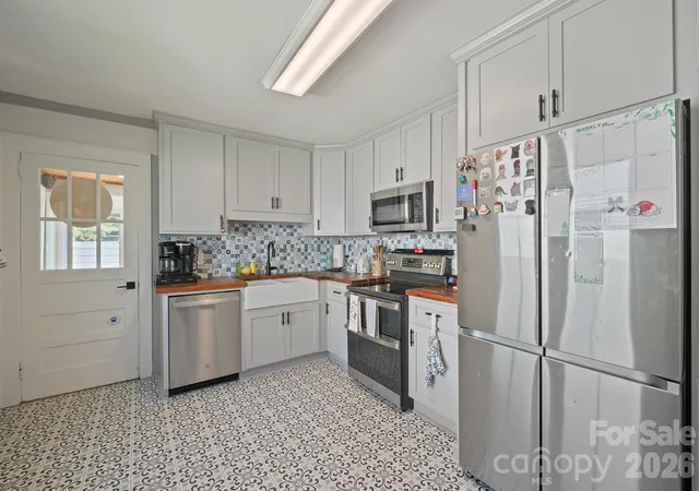 Photo 3 of Single family home for sale at 500 N Elm St, Cherryville, NC 28021 | MLS# 4419331 | Listing updated on 2026-09-05