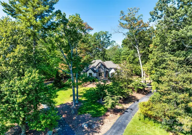Photo 1 of Single family home for sale at 643 Ml Ridge Dr, Mills River, NC 28759 | MLS# 4419337 | Listing updated on 2026-09-29