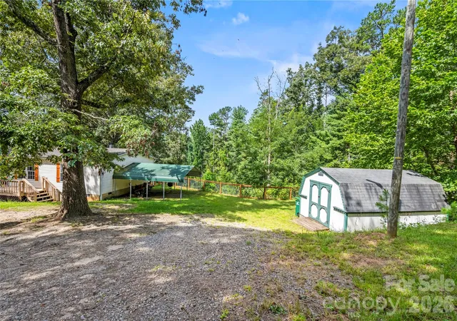 Photo 2 of Single family home for sale at 16 Vance Cemetery Rd, Weaverville, NC 28787 | MLS# 4419349 | Listing updated on 2026-09-02