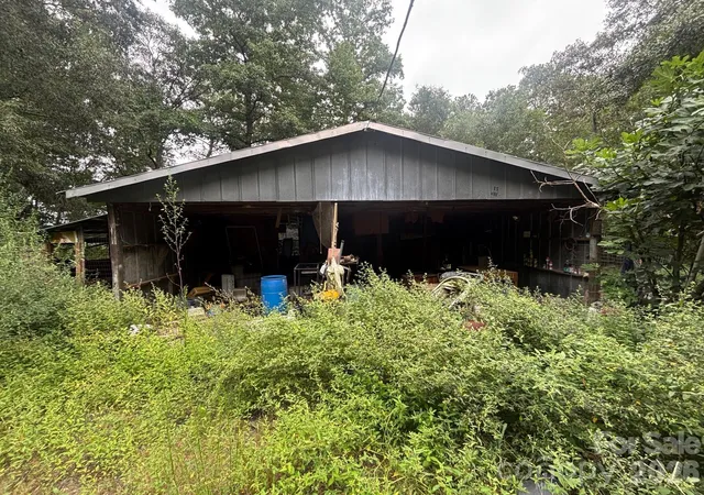 Photo 1 of Single family home for sale at 231 Deaton Rd, Mount Gilead, NC 27306 | MLS# 4419357 | Listing updated on 2026-09-03