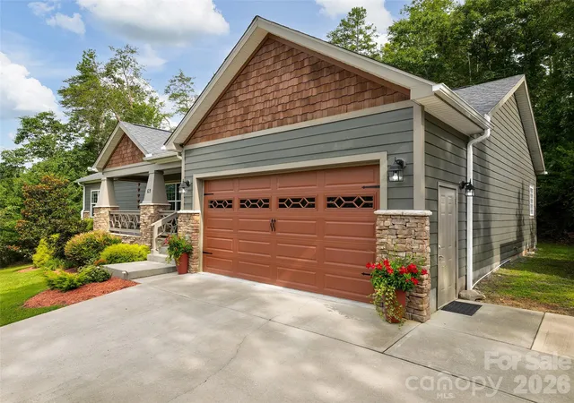 Photo 3 of Single family home for sale at 64 Luther Cove Rd, Candler, NC 28715 | MLS# 4419365 | Listing updated on 2026-10-05