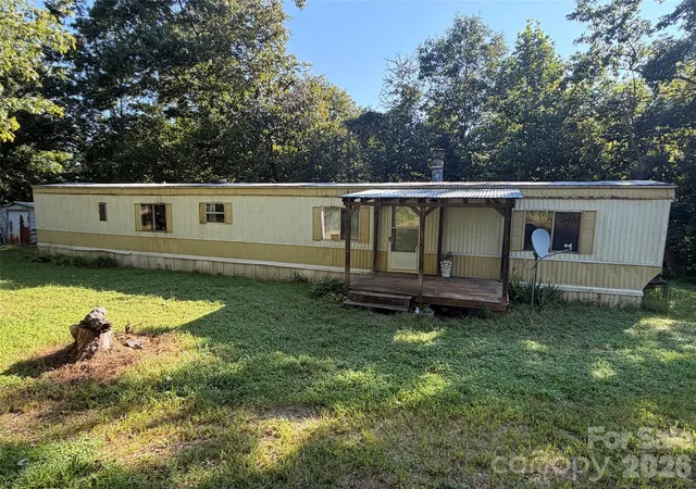 Photo 1 of Single family home for sale at 6197 Fox Gap St, Morganton, NC 28655 | MLS# 4419375 | Listing updated on 2026-09-18