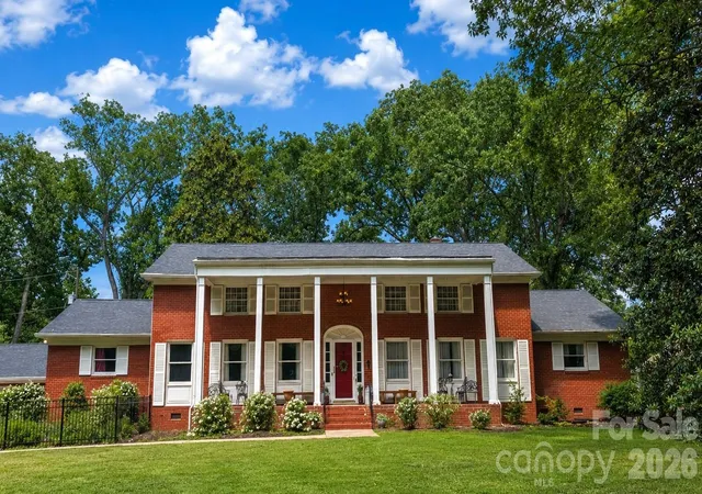 Photo 1 of Single family home for sale at 201 S Main St, Mount Gilead, NC 27306 | MLS# 4419381 | Listing updated on 2026-09-04