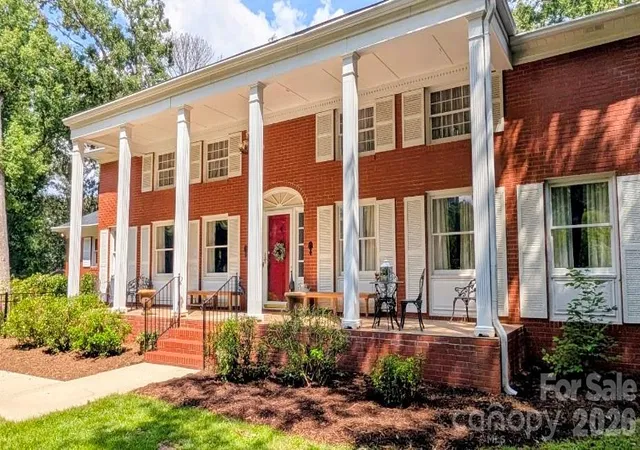 Photo 3 of Single family home for sale at 201 S Main St, Mount Gilead, NC 27306 | MLS# 4419381 | Listing updated on 2026-09-04