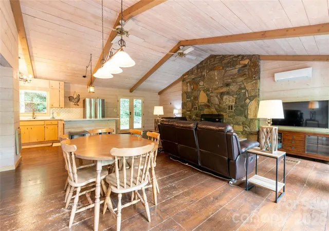 Photo 5 of Single family home for sale at 479 Big Ridge Rd, Burnsville, NC 28714 | MLS# 4419399 | Listing updated on 2026-09-01