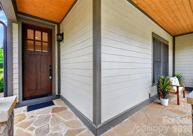 Photo 4 of Single family home for sale at 44 Stills Crk Loop, Fairview, NC 28730 | MLS# 4419416 | Listing updated on 2026-09-13