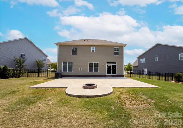 Photo 17 of Single family home for sale at 5013 Shadowbrook Rd, Waxhaw, NC 28173 | MLS# 4419431 | Listing updated on 2026-08-31